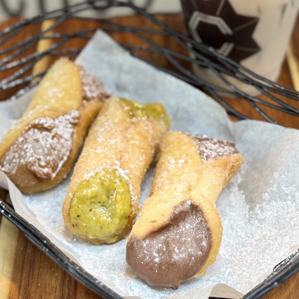 cannolis, San Gennaro at New York City